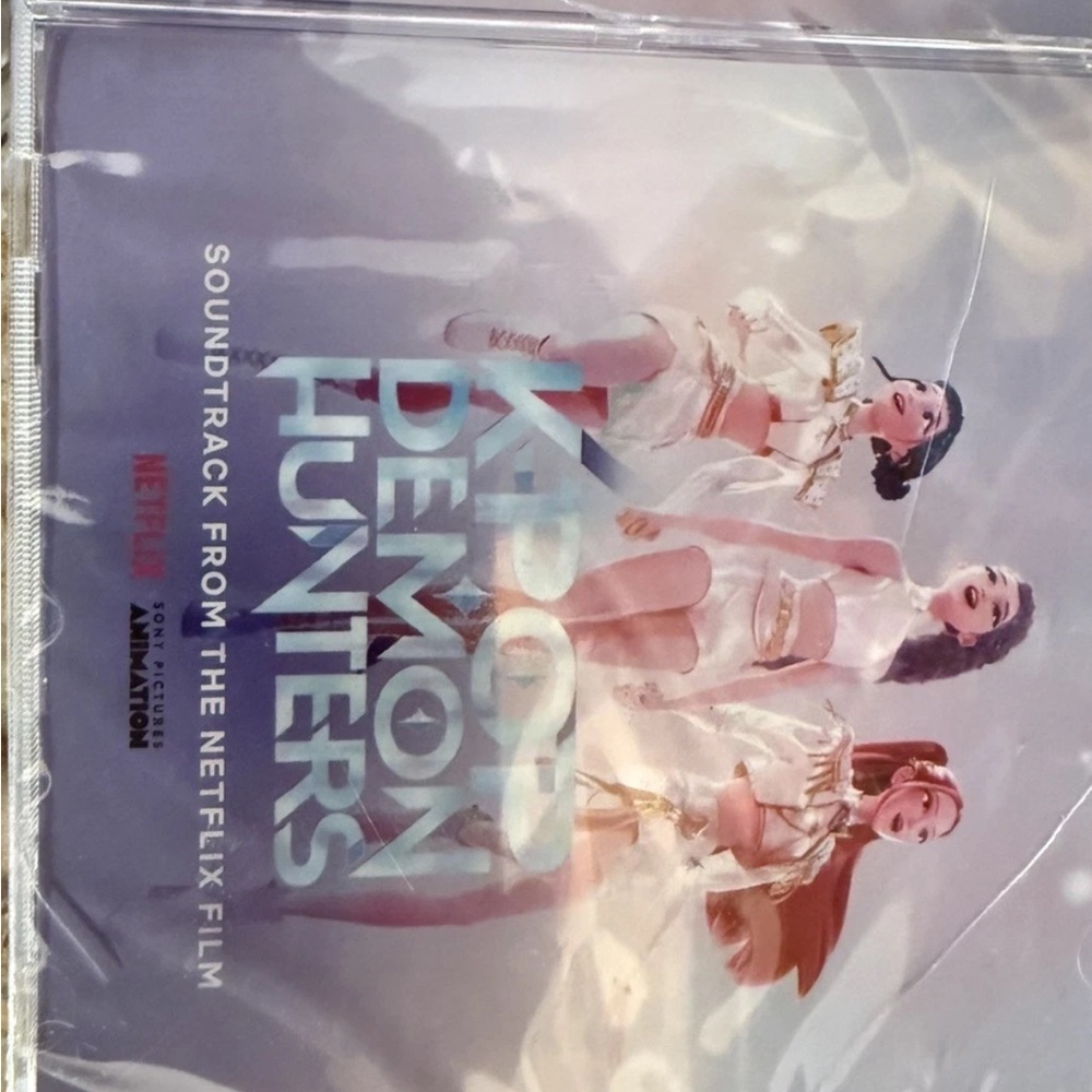 Case Cracked - KPop Demon Hunters (Soundtrack from the Netflix Film) [New CD]